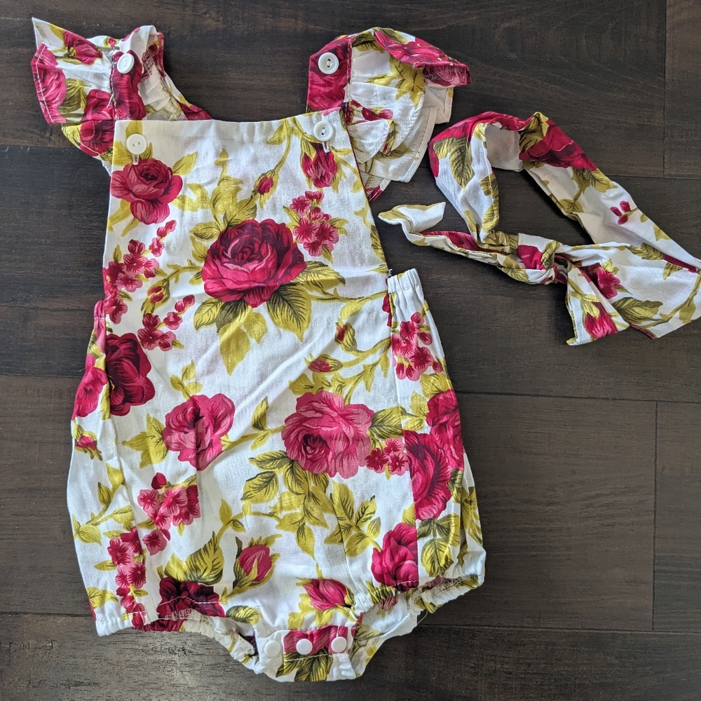 Baby girl floral cross cross back romper